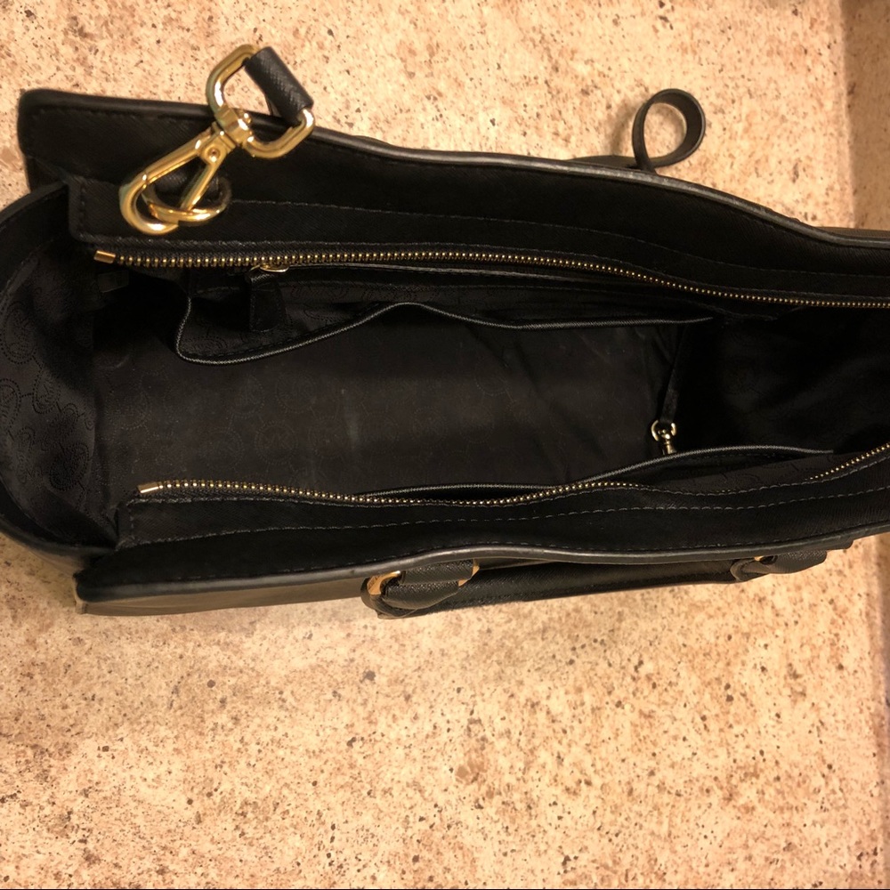 Michael Kors Selma Bag- sell or trade - Picture 5 of 8